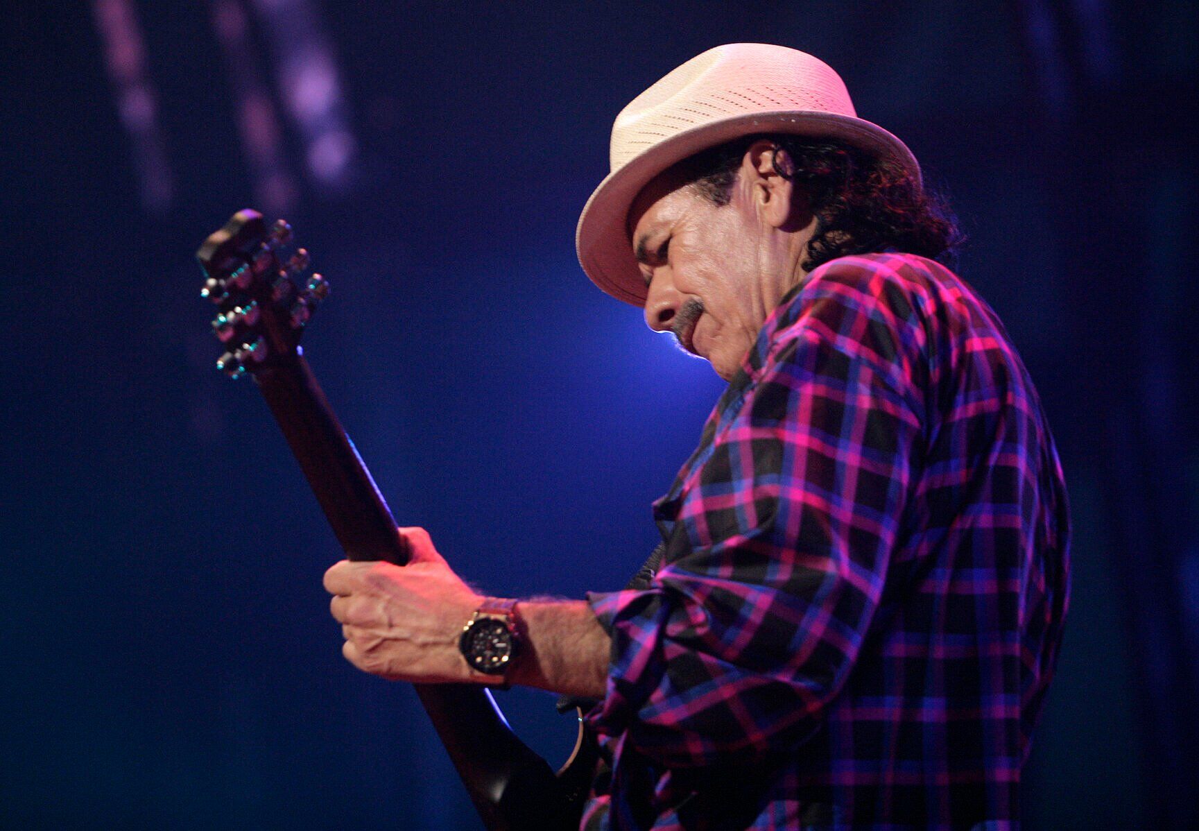 2007: Carlos Santana